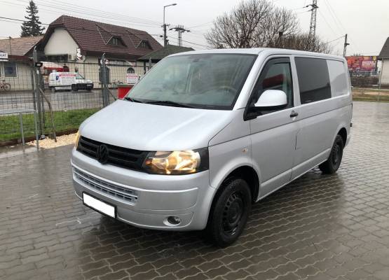 VOLKSWAGEN Transporter T5 