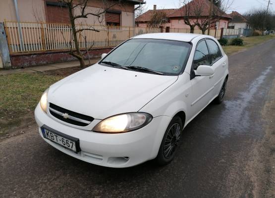 CHEVROLET Lacetti  1.6 16V Elite