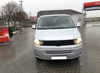 VOLKSWAGEN Transporter T5 